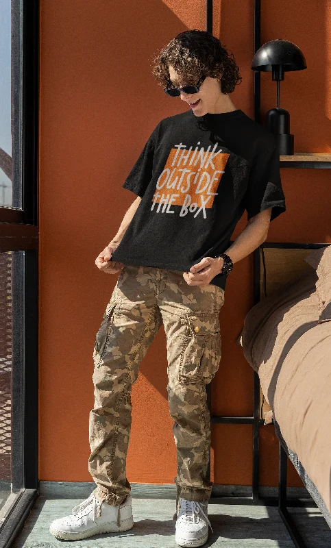 Think outside the box- Oversized T-shirt